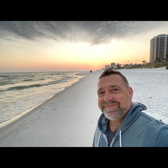 Meet your Posher, Keith - Picture 1 of 1